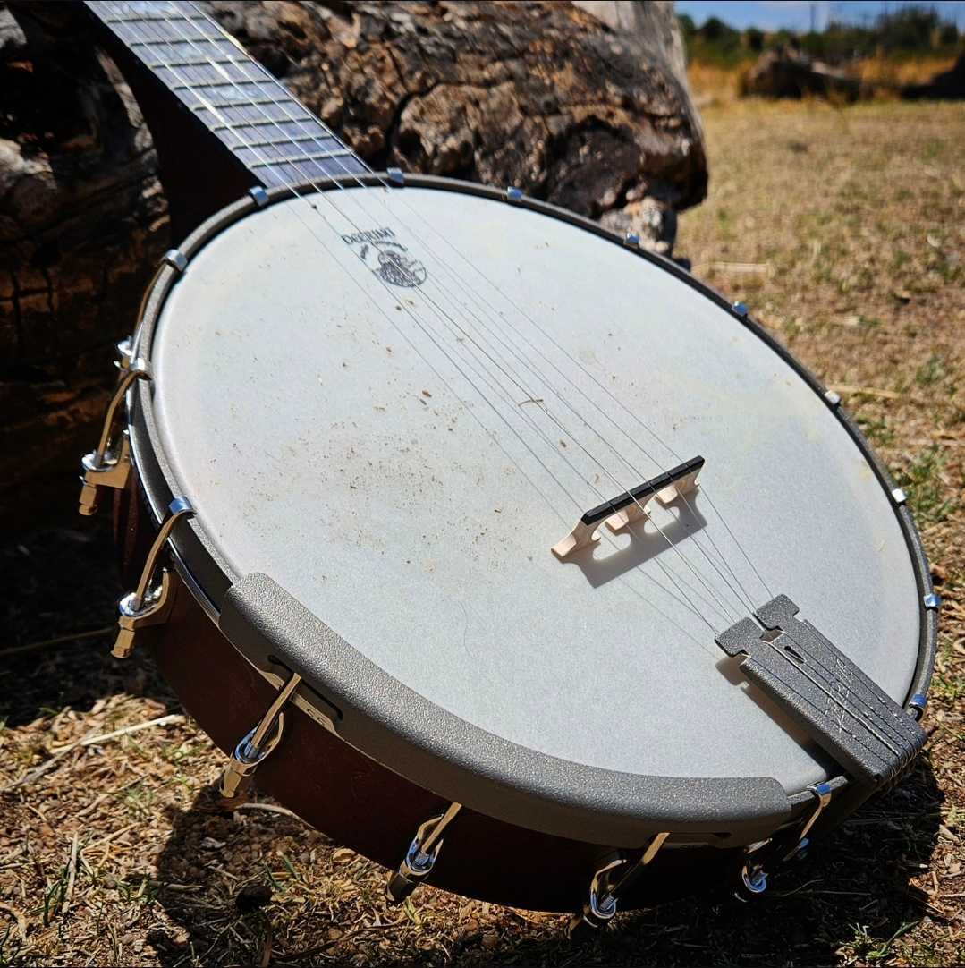 2024 Giving Tuesday Elephant Banjo Grey textured finish on metal parts